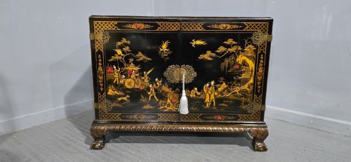 fig 1. Fine Chinoiserie Two Door Cabinet