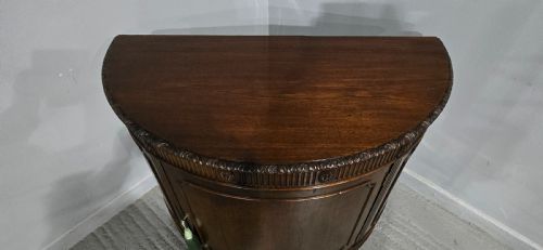 NICE QUALITY MAHOGANY DEMI LUNE CABINET - ADDITIONAL PHOTO 4
