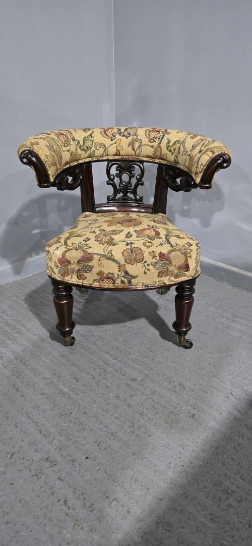 fig 1. Super Horseshoe Back Office Desk Chair