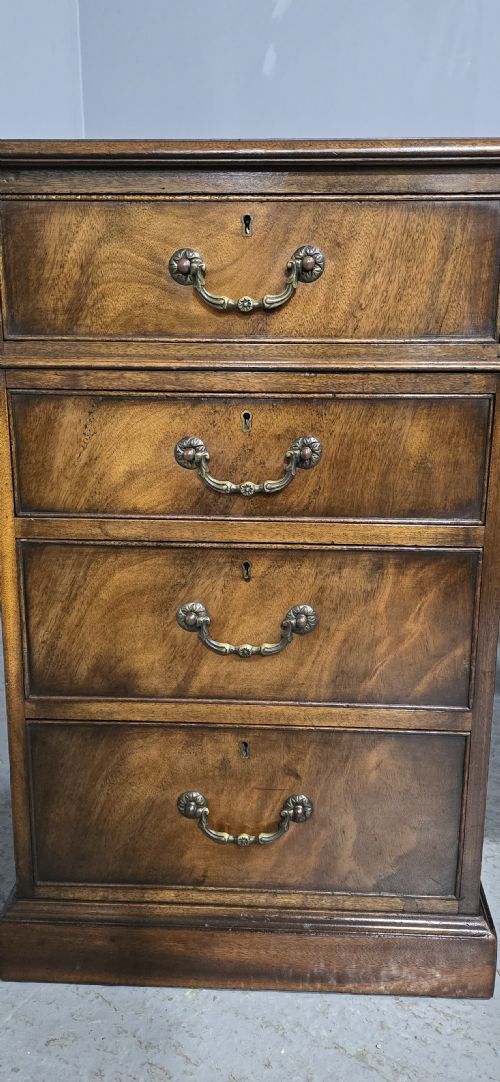 SUPERB MAHOGANY PARTNERS DESK - ADDITIONAL PHOTO 1