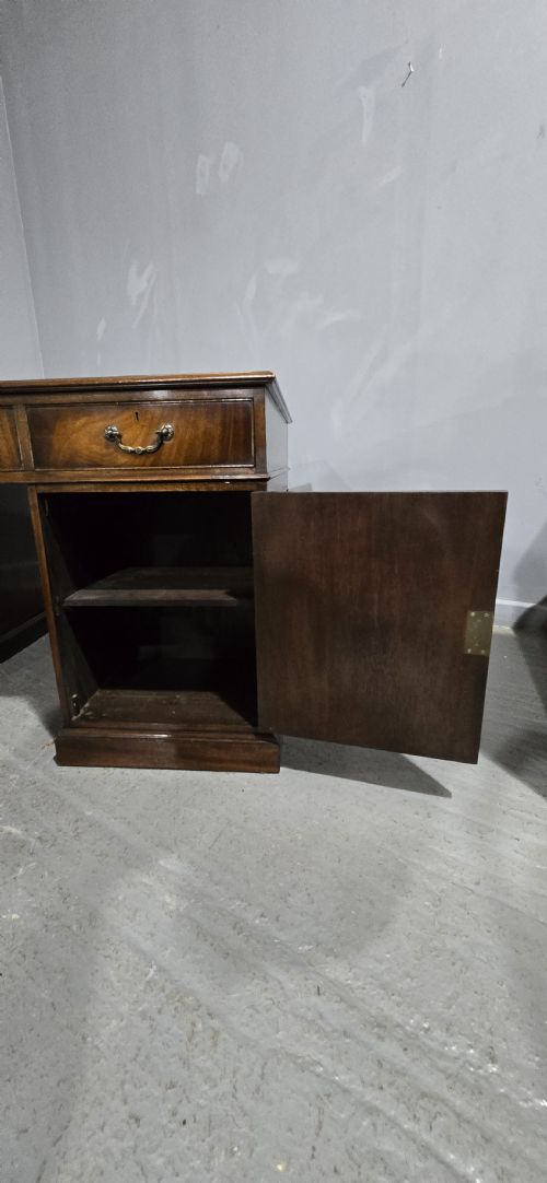SUPERB MAHOGANY PARTNERS DESK - ADDITIONAL PHOTO 12