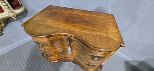 SUPERB WALNUT COMMODE CHEST OF DRAWERS - ADDITIONAL PHOTO 7