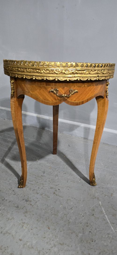 SUPER PAIR FRENCH KINGWOOD LAMP TABLES - ADDITIONAL PHOTO 2