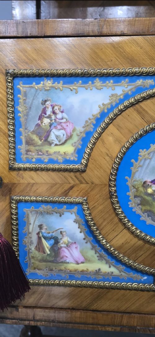 SUPERB SATINWOOD AND SEVRES PLAQUE CABINET OF SMALL PROPORTIONS - ADDITIONAL PHOTO 2