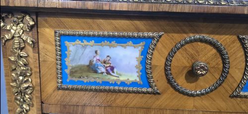 SUPERB SATINWOOD AND SEVRES PLAQUE CABINET OF SMALL PROPORTIONS - ADDITIONAL PHOTO 10