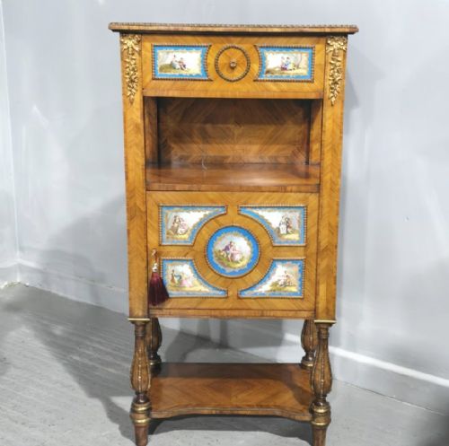SUPERB SATINWOOD AND SEVRES PLAQUE CABINET OF SMALL PROPORTIONS - ADDITIONAL PHOTO 14