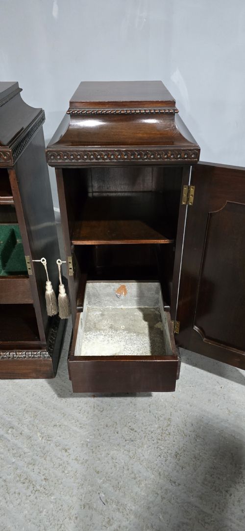 SUPER PAIR REGENCY MAHOGANY SIDE CABINETS - ADDITIONAL PHOTO 16