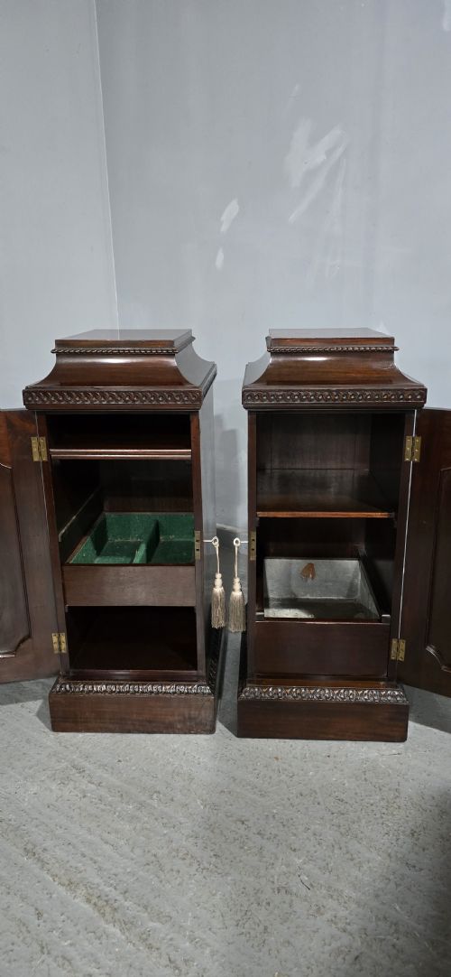 SUPER PAIR REGENCY MAHOGANY SIDE CABINETS - ADDITIONAL PHOTO 17