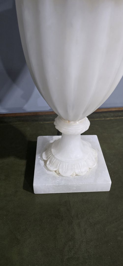 LARGE ALABASTER TABLE LAMP - ADDITIONAL PHOTO 4