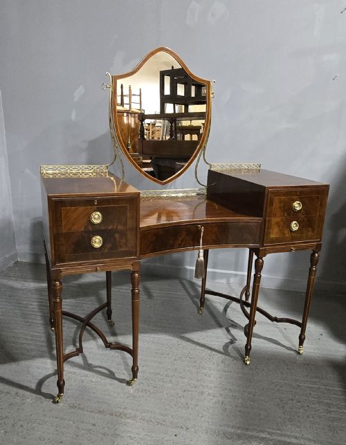 Exhibition Quality Dressing Table with Provenance