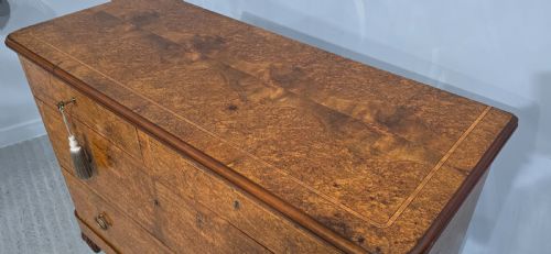 SUPERB FRENCH AMBOYNA COMMODE CHEST OF DRAWERS - ADDITIONAL PHOTO 11