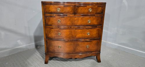 fig 1. Georgian Bowed Mahogany Chest of Drawers