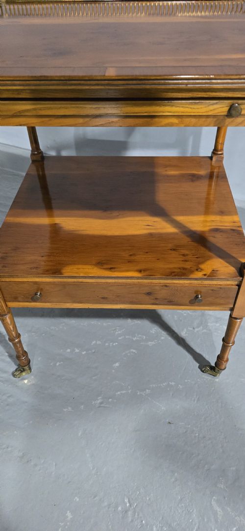 YEW WOOD LAMP TABLE - ADDITIONAL PHOTO 4