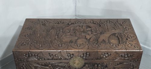 CARVED CHINESE CAMPHOR WOOD CHEST - ADDITIONAL PHOTO 2