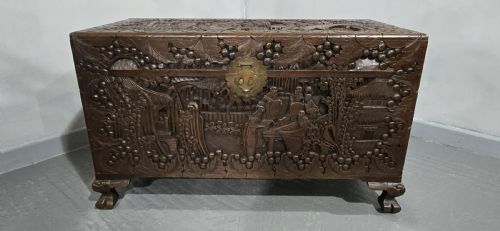 CARVED CHINESE CAMPHOR WOOD CHEST - ADDITIONAL PHOTO 6