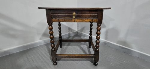 FINE C17TH OAK SIDE TABLE - ADDITIONAL PHOTO 3
