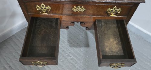 SUPERB C17TH OAK LOWBOY - ADDITIONAL PHOTO 8