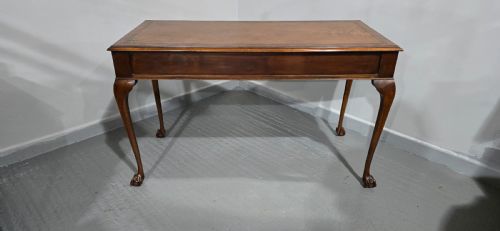fig 1. Chippenale Mahogany Library Writing Desk