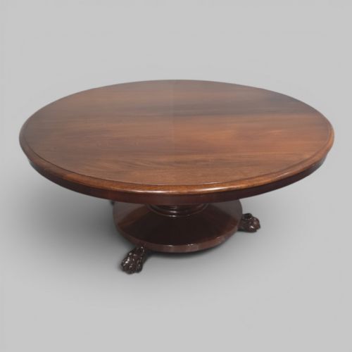 SUPERB MAHOGANY COFFEE TABLE