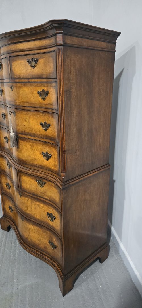 SUPERB SERPENTINE BURR WALNUT CHEST ON CHEST OF DRAWERS - ADDITIONAL PHOTO 2
