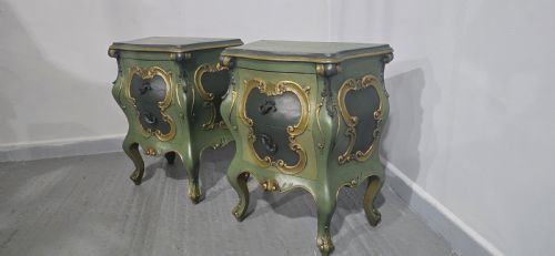 FINE PAIR FRENCH PAINTED BEDSIDE CHESTS OF DRAWERS - ADDITIONAL PHOTO 4