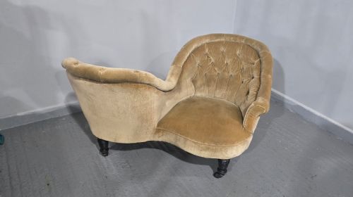 SUPER VICTORIAN CONVERSATION SOFA - ADDITIONAL PHOTO 3