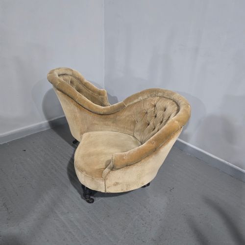 SUPER VICTORIAN CONVERSATION SOFA - ADDITIONAL PHOTO 2
