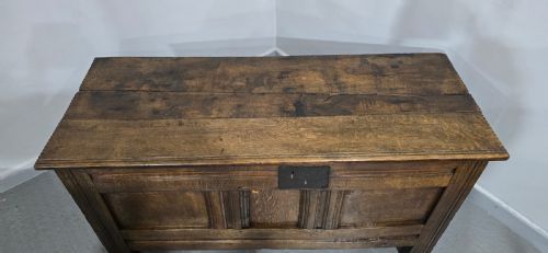 GEORGIAN OAK COFFER - ADDITIONAL PHOTO 3