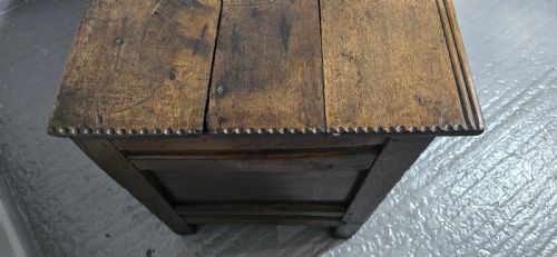 GEORGIAN OAK COFFER - ADDITIONAL PHOTO 4