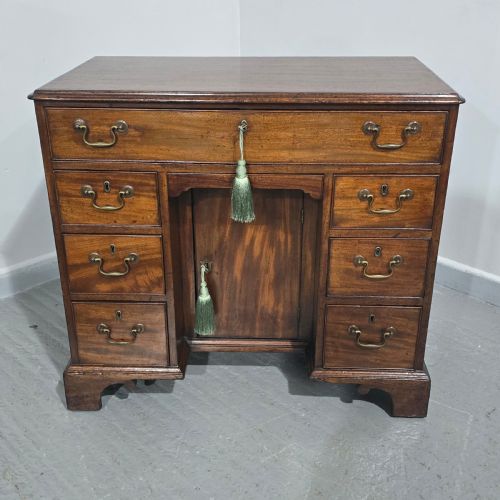 SUPERB GEORGIAN MAHOGANY DESK - ADDITIONAL PHOTO 7
