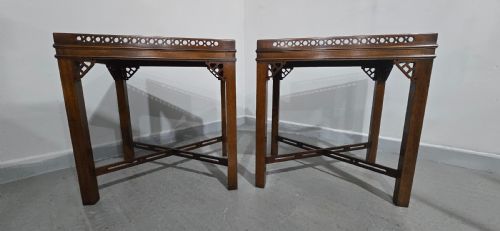 FINE PAIR MAHOGANY CHIPPENDALE SIDE LAMP TABLES - ADDITIONAL PHOTO 3