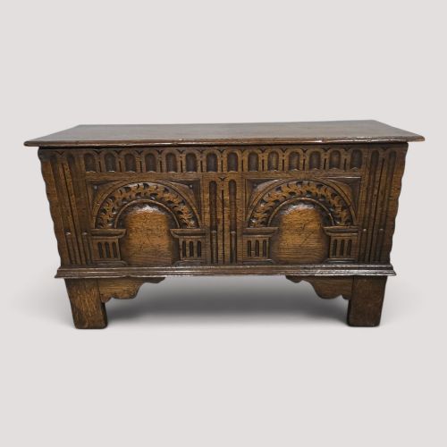 Excellent Quality Minature Oak Coffer