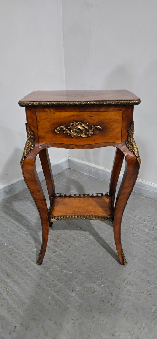 A French Louis XV revival style freestanding jewellery table crafted from walnut veneer with gilt-bronze ormolu mounts and cabriole legs. View XII