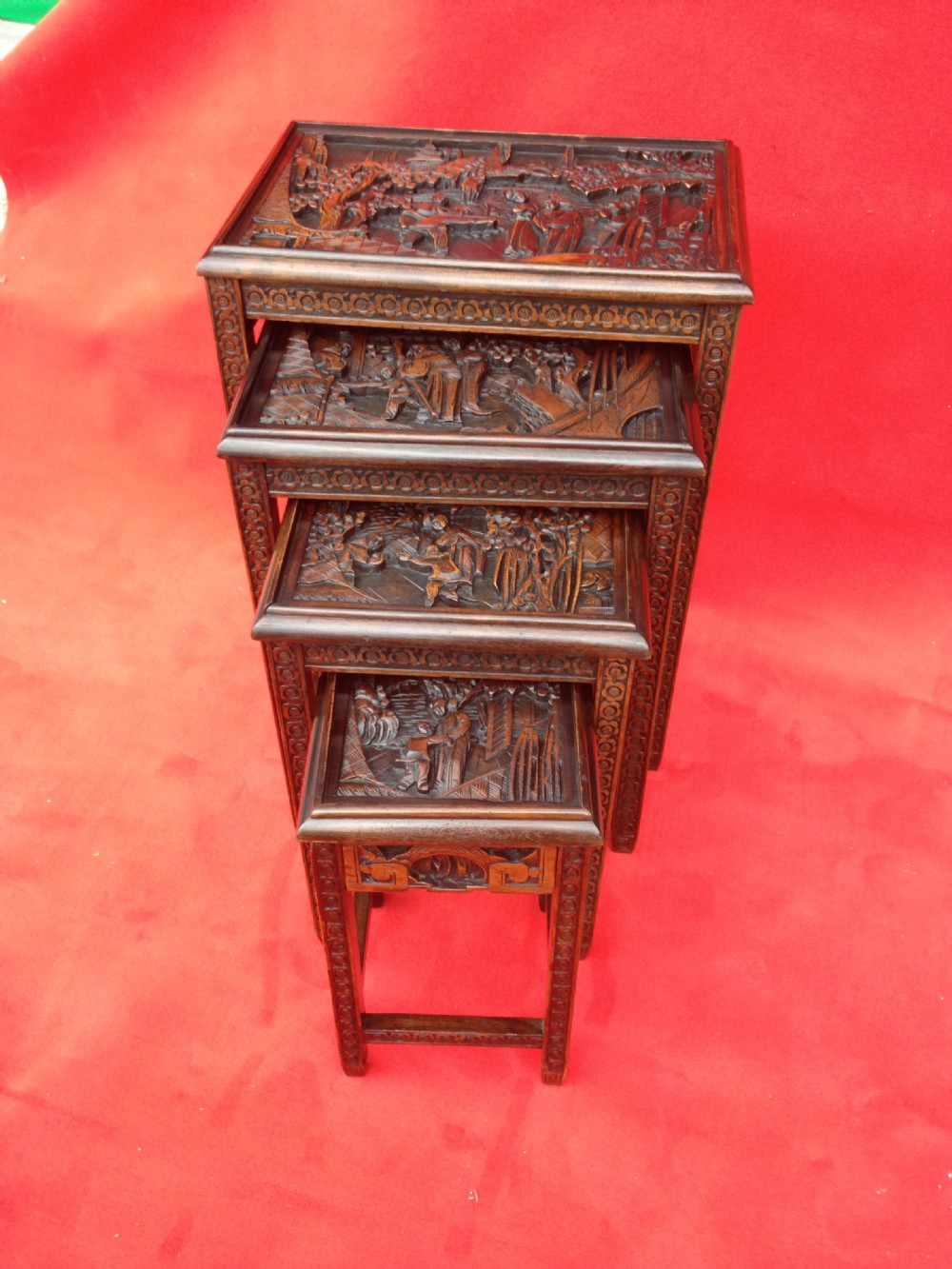 Oriental Quartetto Nest of Tables