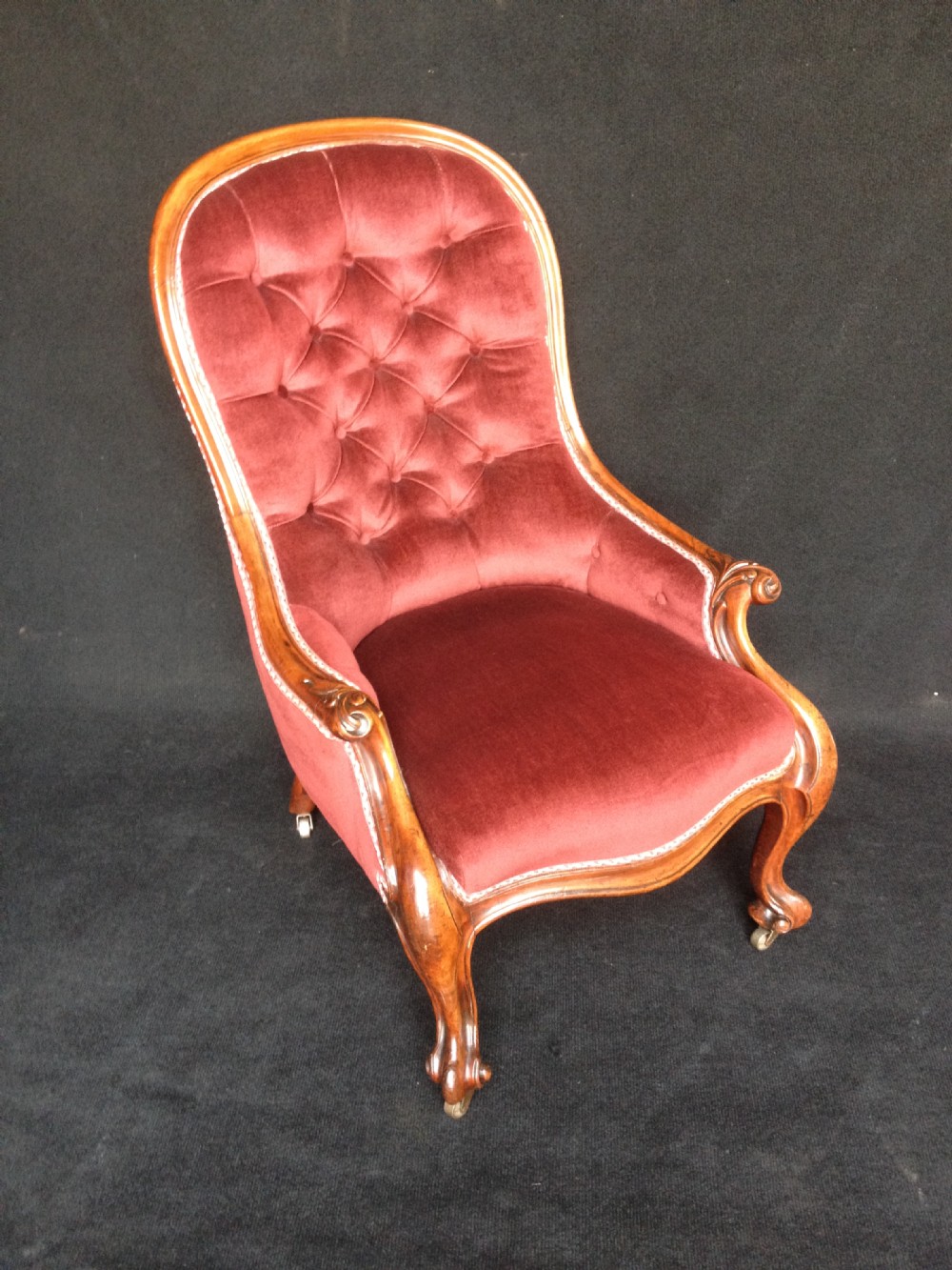 Good Mahogany Library Chair
