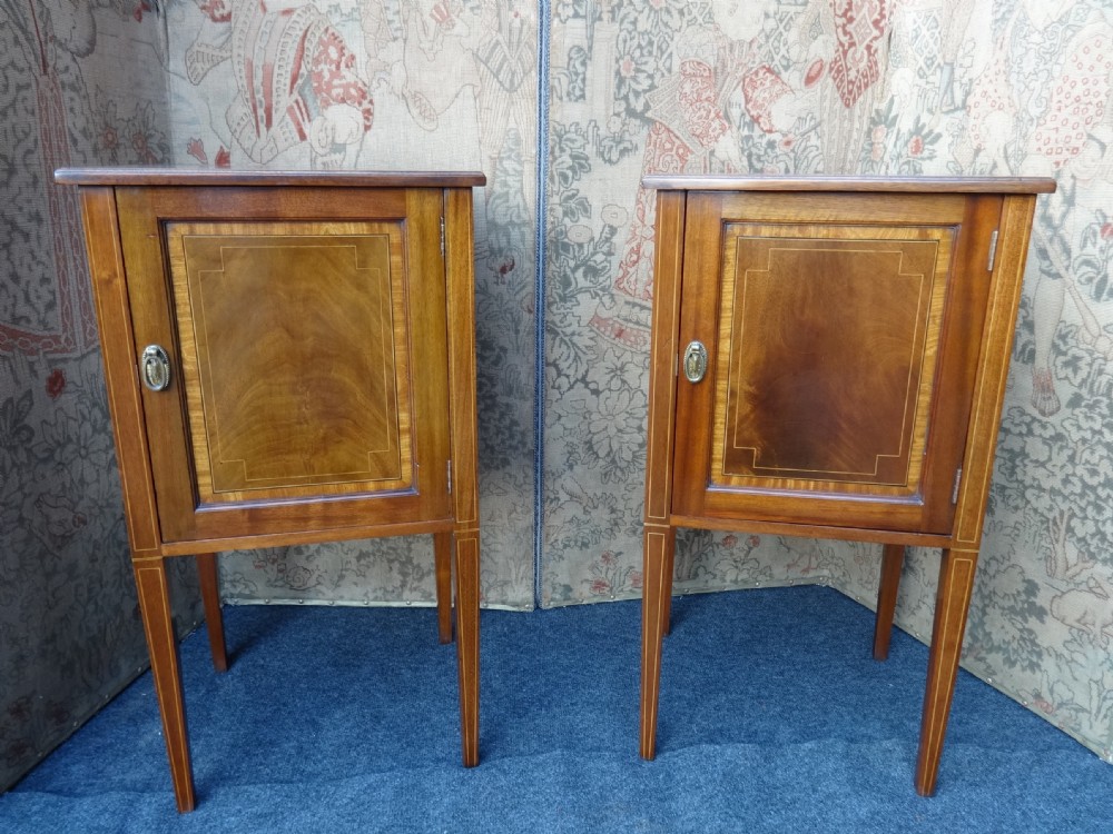 A Good Pair inlaid Mahogany Bedside Cabinets