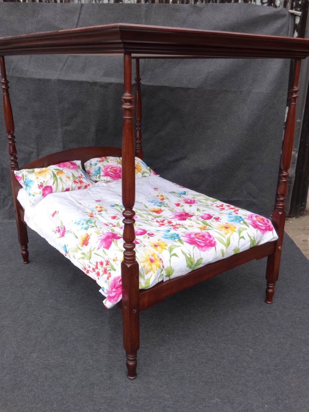Excellent Quality Double Mahogany Four Poster Bed