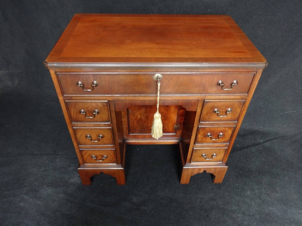 Mahogany Kneehole Desk