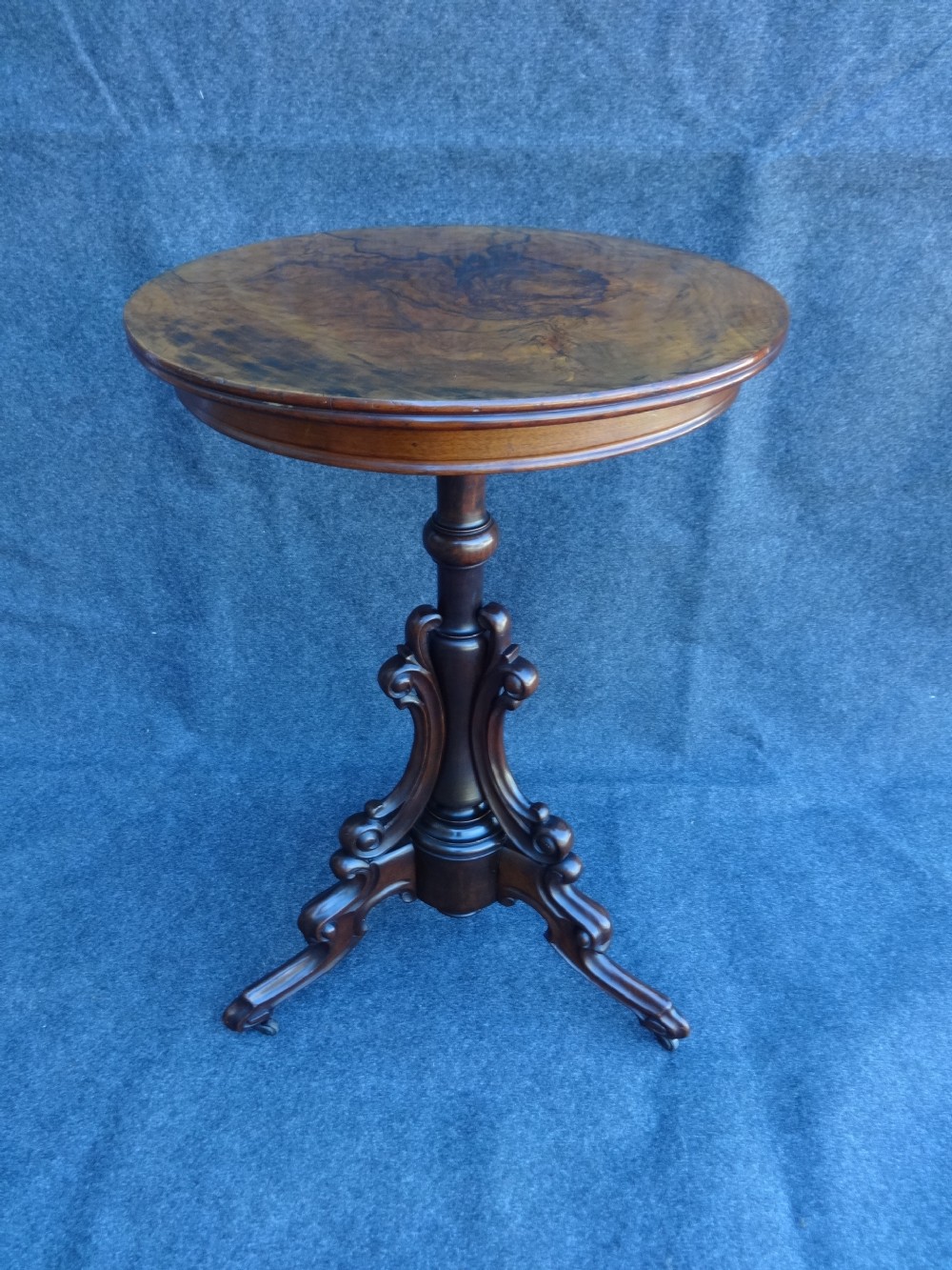 Burr Walnut Pedestal Table