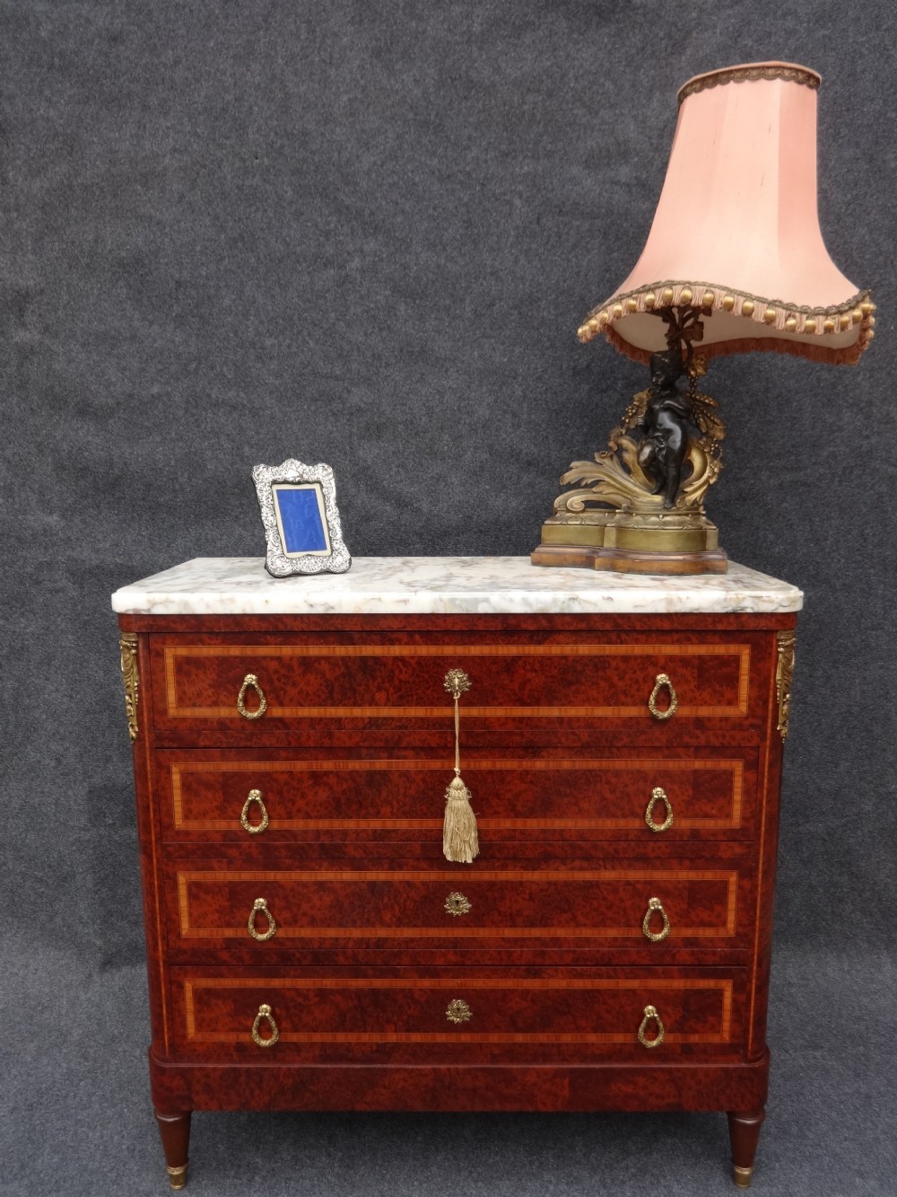 Stunning chest of drawers