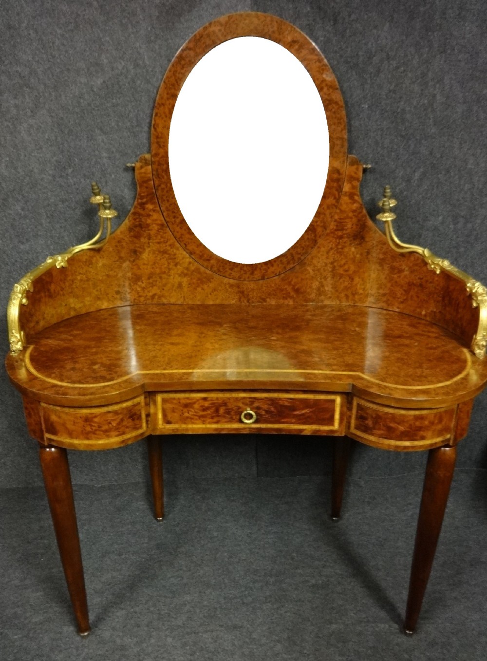 Stunning Amboyna Dressing Table