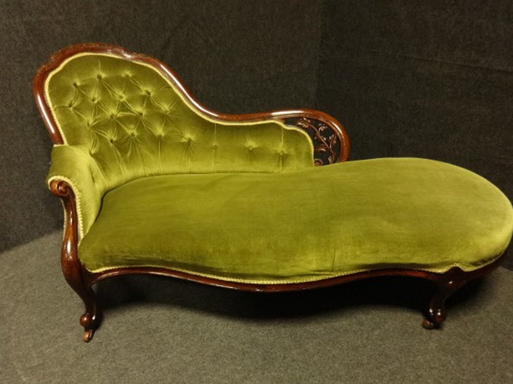 Victorian Mahogany Chaise Lounge, Sofa.