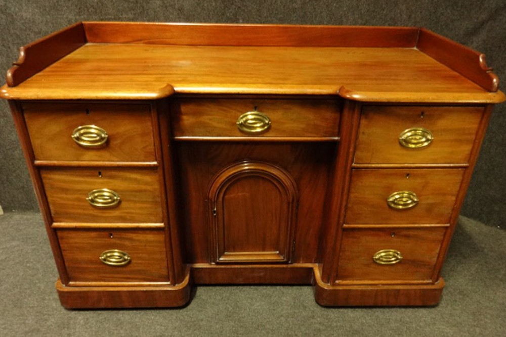 Victorian Mahogany Desk