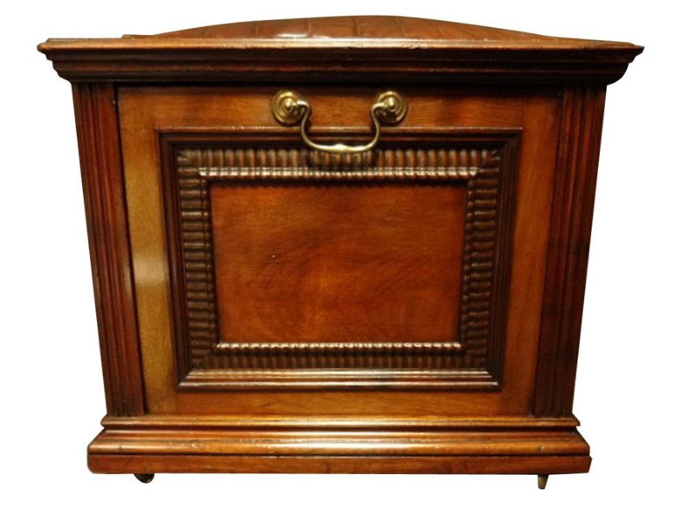 Good Regency Mahogany Coal Box