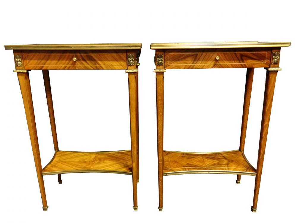 Good Pair Walnut Side Lamp Tables