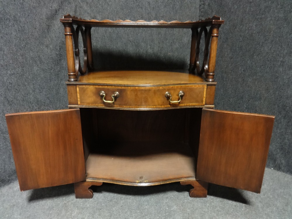 Excellent Quality Serpentine Inlaid Freestanding Sidecabinet View VII