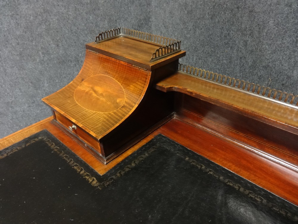 Pretty Ladies Inlaid Carlton House Desk View X