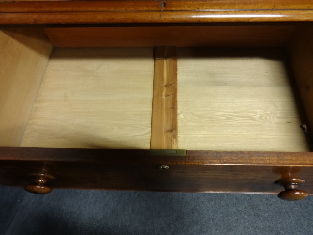 Excellent quality Victorian Mahogany Linen Press of Slim Proportions View VI