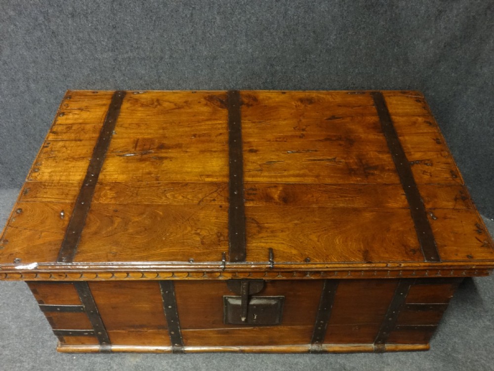 EARLY 19TH CENTURY TEAK ANGLO-INDIAN IRON STRAPPED CHEST – TRUNK View VI