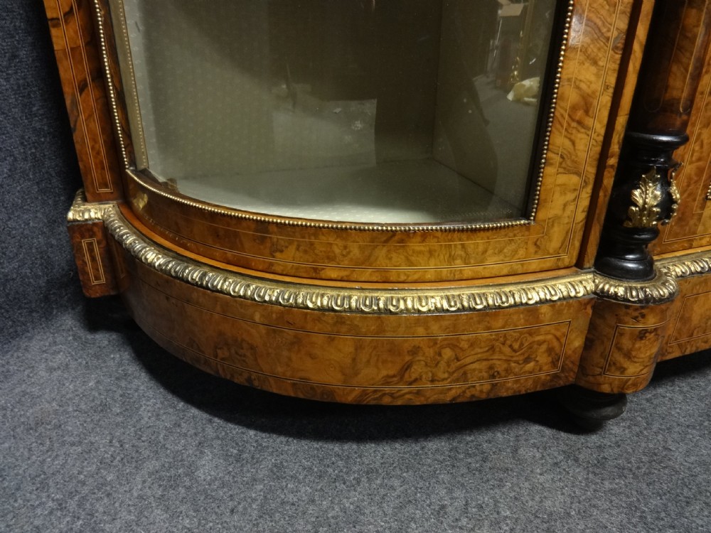 Top Quality Burr Walnut Inlaid Credenza View VIII